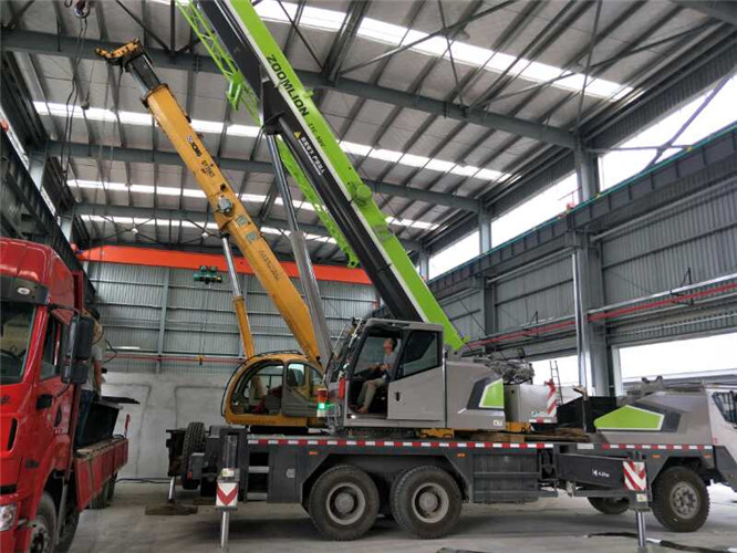 神农架高空车出租需要注意哪些安全事项？